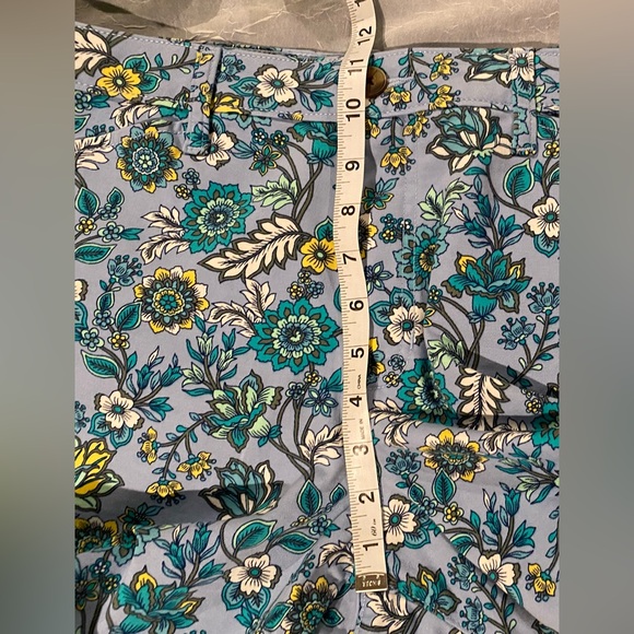 St. John's Bay Blue and Green Bermuda Women's Shorts Size 14 Soft - Picture 8 of 11